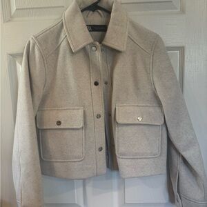 Zara Women's Cream Cropped Jacket